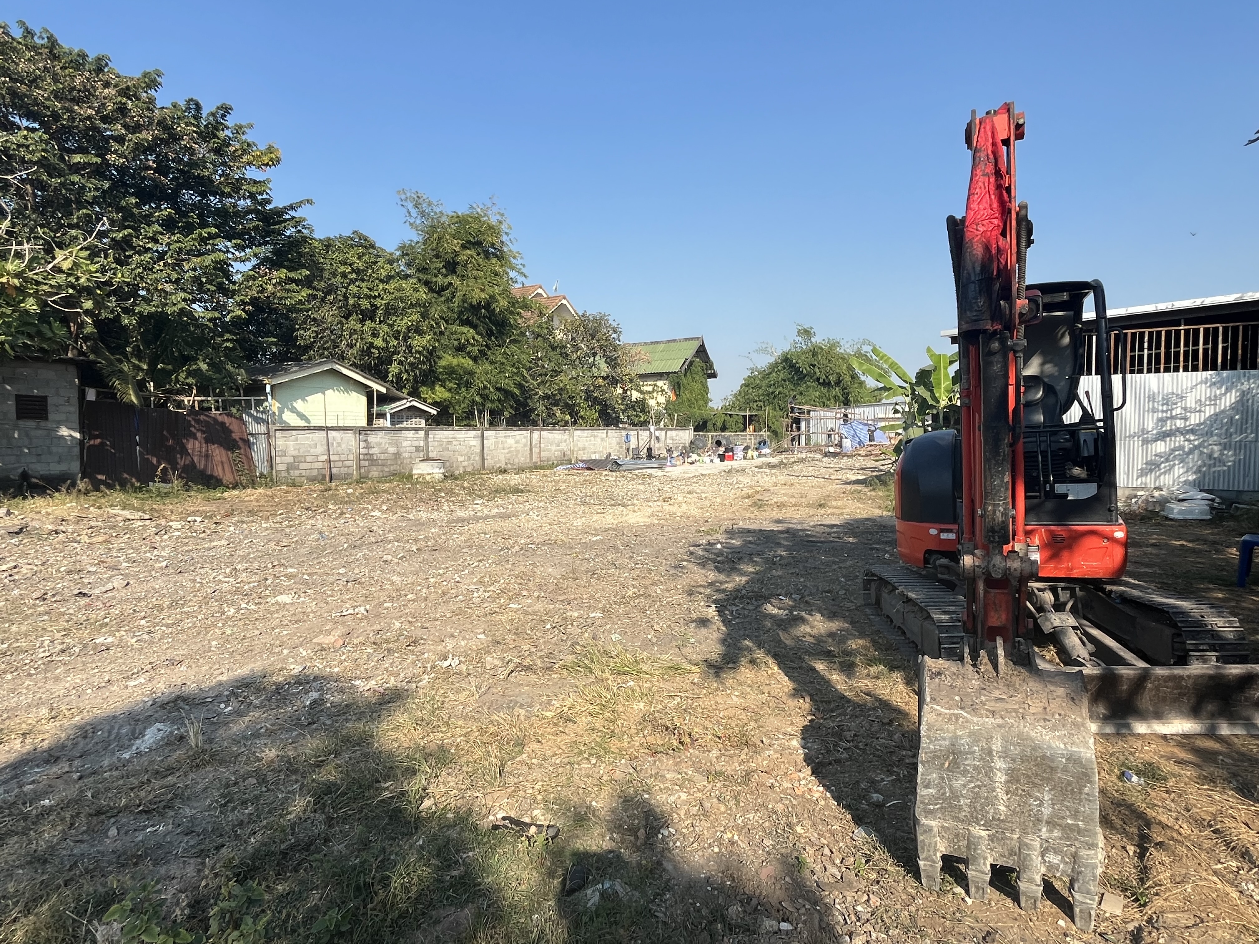 งานปรับสภาพพื้นที่ก่อสร้าง
