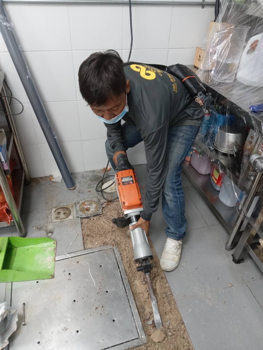 งานซ่อมแซมพื้นครัว